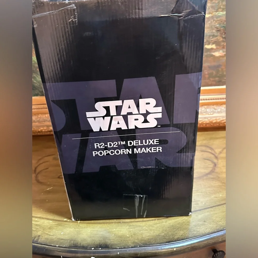 Star Wars R2D2 Popcorn Maker by Williams Sonoma 3D Model NEW OPEN BOX
